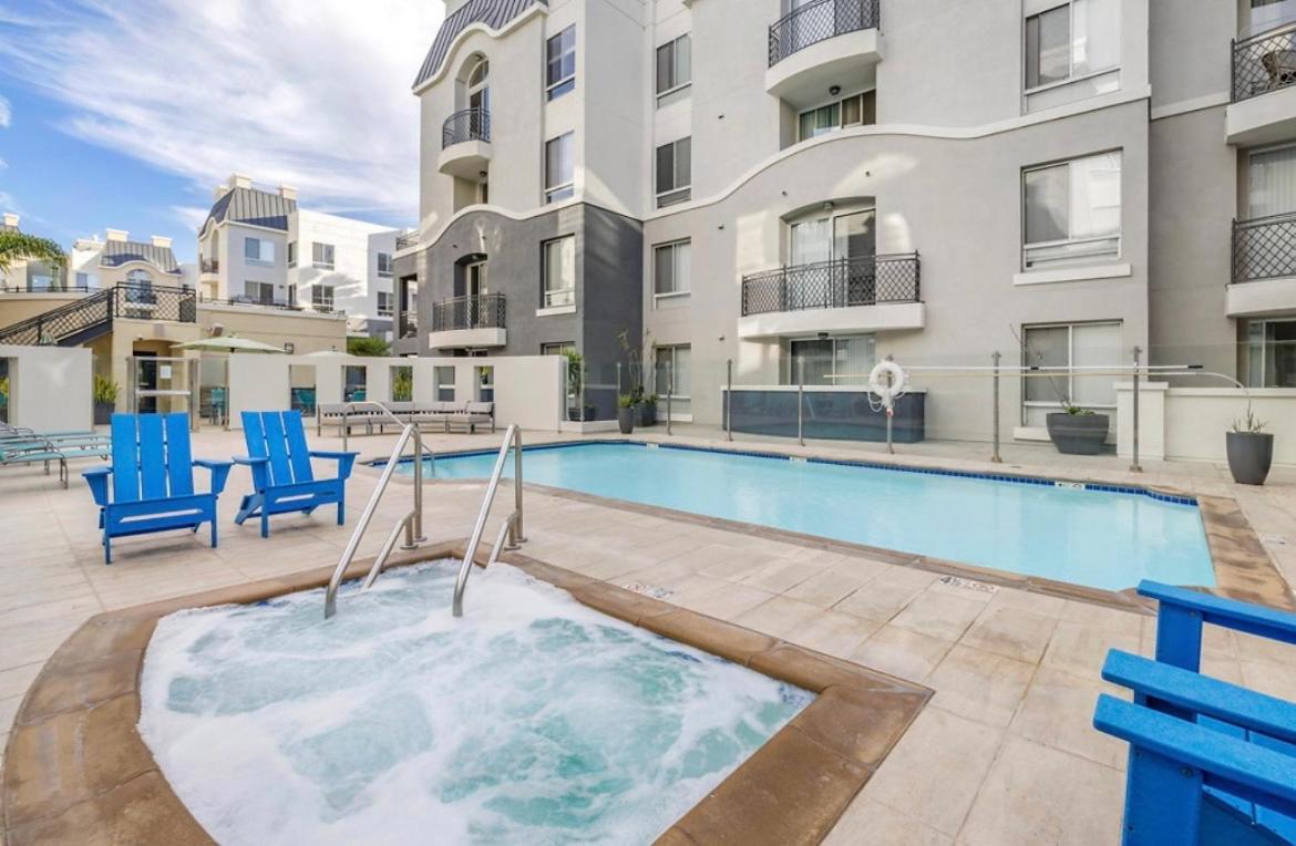 The Nest A Spacious 1 Bedroom Apartment With A Pool View Los Angeles Dış mekan fotoğraf